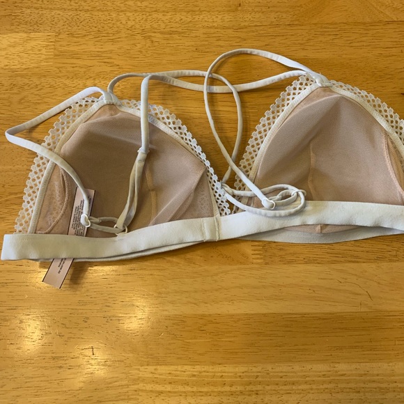 Two White Eyelet Bras - Picture 6 of 6